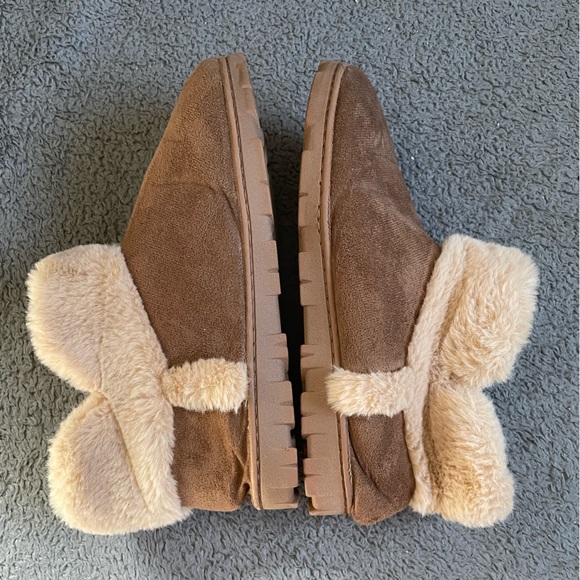 Jessica Simpson Faux Fur Bootie Slippers - Brown/Cream - Picture 5 of 8